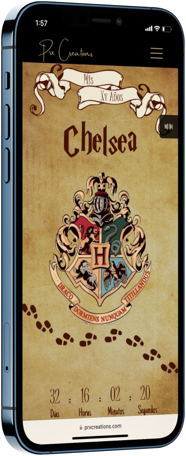 Mockup de un teléfono con una invitación para xv años