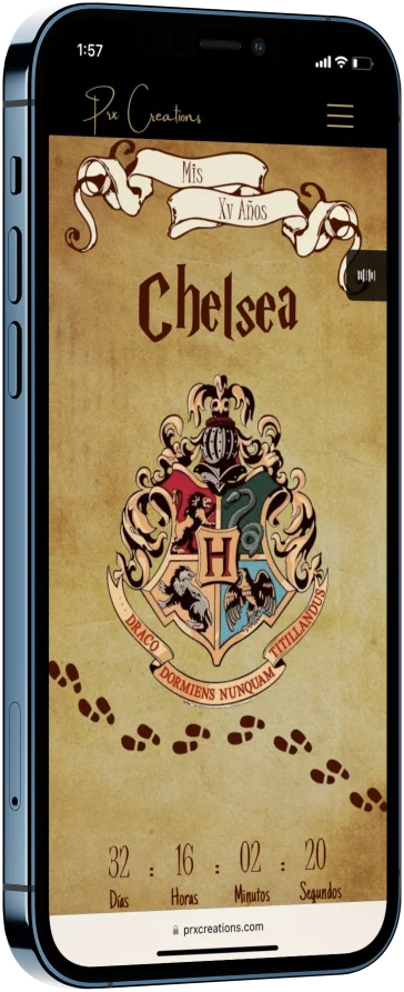 Mockup de un teléfono con una invitación para xv años